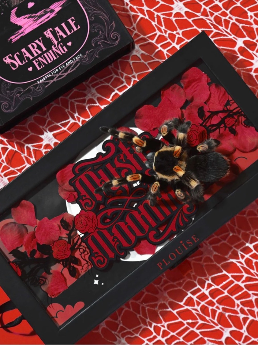PLouise Mystic Moonlight Eyeshadow Palette - Red - Picture 3 of 5